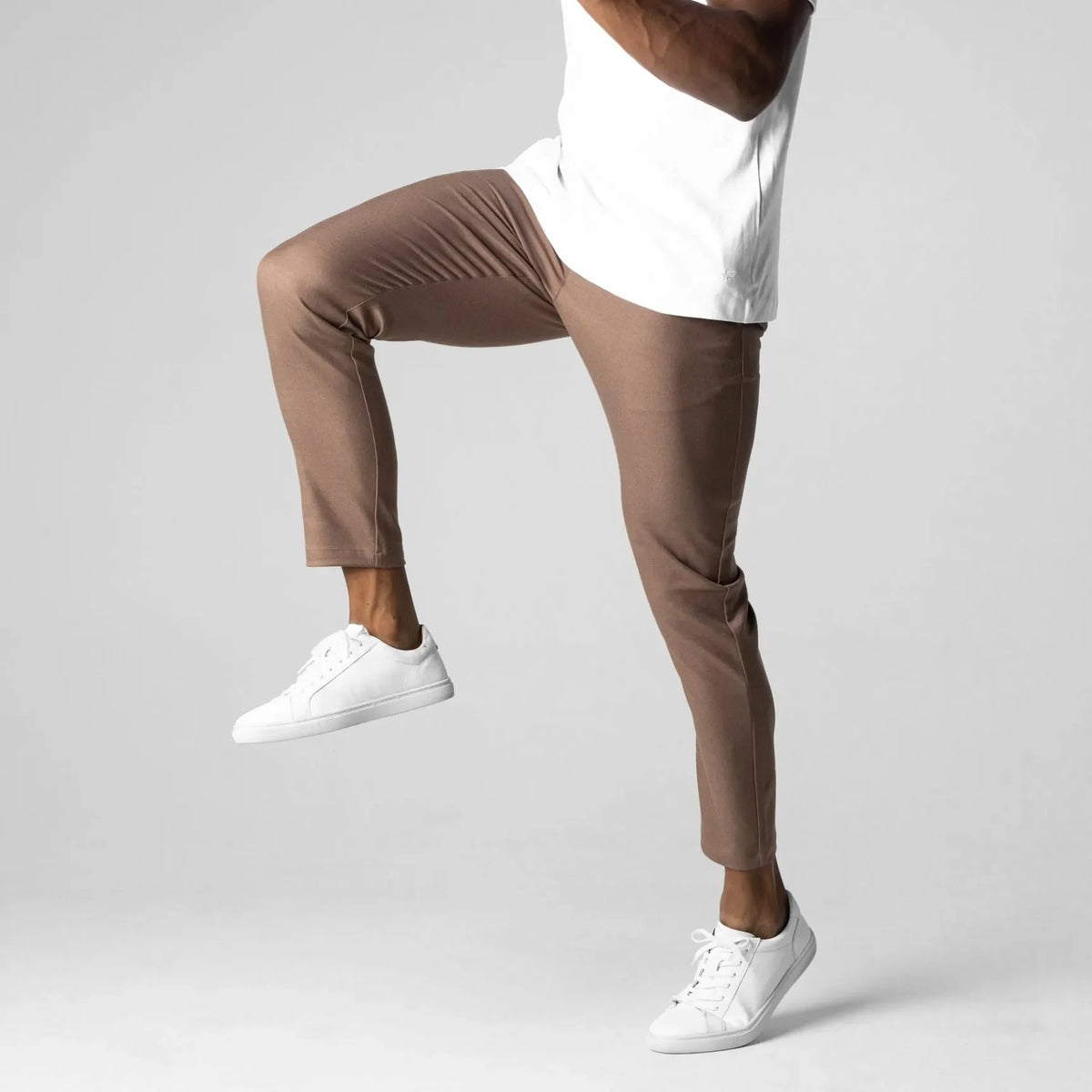 Pantalón chino elástico premium