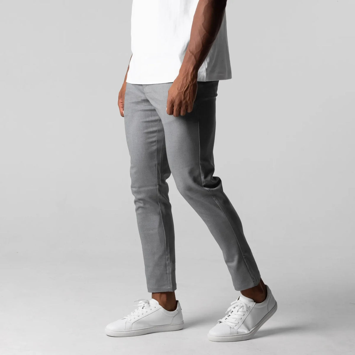 Pantalón chino elástico premium
