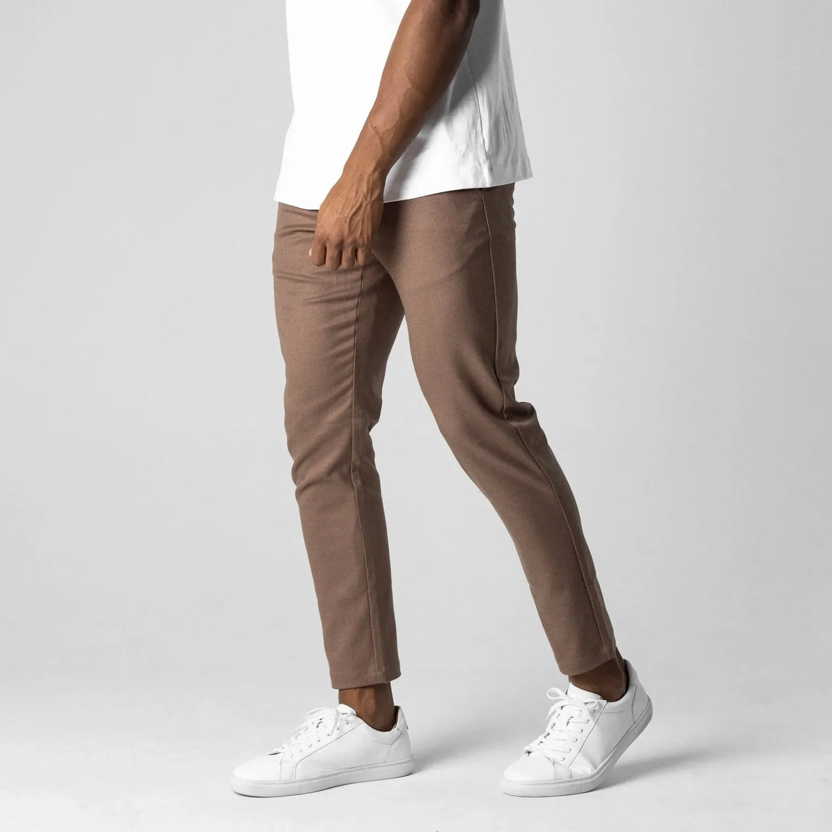 Pantalón chino elástico premium