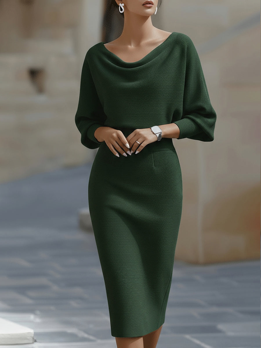 AMADORA | Vestido drapeado de manga murciélago